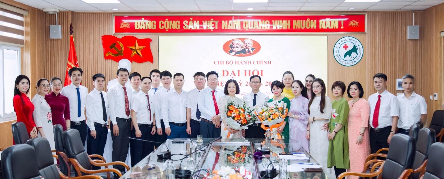 Đảng bộ Bệnh viện Đa khoa Đức Giang đã chỉ đạo tổ chức thành công Đại hội các Chi bộ trực thuộc, nhiệm kỳ 2025 – 2027
