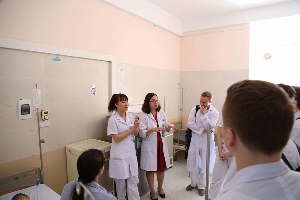 Hợp tác quốc tế đào tạo sinh viên y khoa tại khoa Nhi bệnh viện đa khoa Đức Giang
